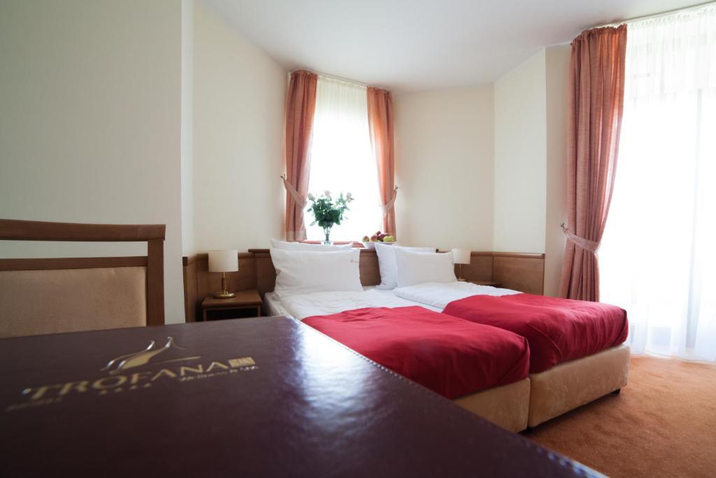 Trofana Wellness & Spa Мендзыздрое Экстерьер фото